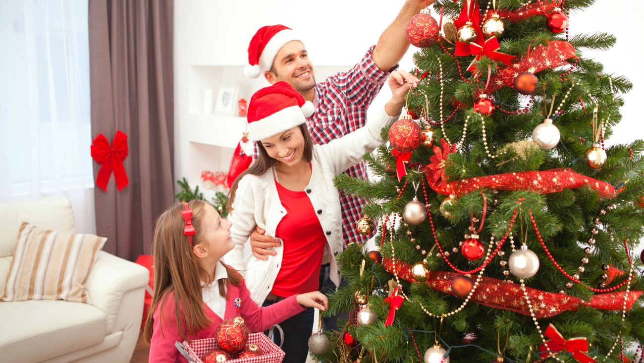 famille qui porte des pyjama de noel 